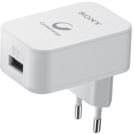 Sony AC adapt�r a Type A, 2,1A,Type A-Type C, b�l�