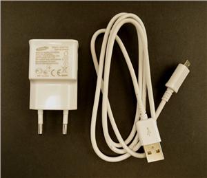 Samsung microUSB Cestovn� Dob�je� N7100 (Bulk)