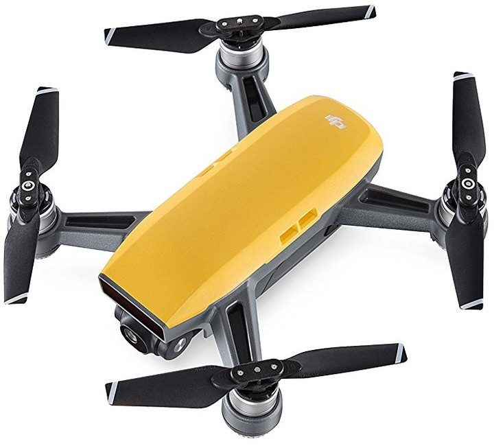 DJI kvadrokopt�ra - dron, Spark Fly More Combo, Full HD kamera, �lut�