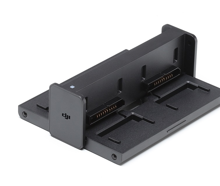 DJI MAVIC AIR - Nab�jec� adapt�r pro 4 aku