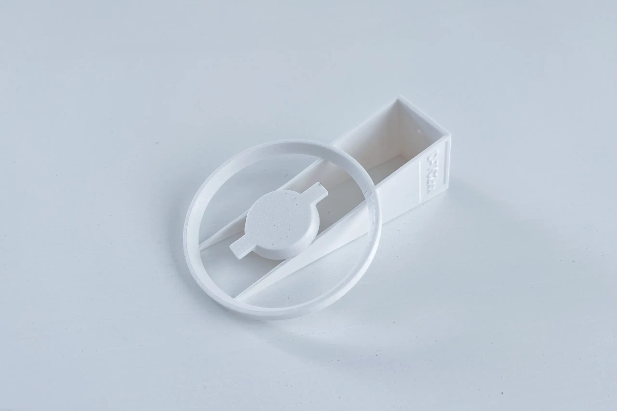 TP-LINK držák pro Tapo C200/C210 na stěnu bílý