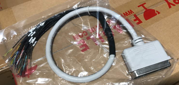 Grandstream Telco kabel pro brány GXW4248